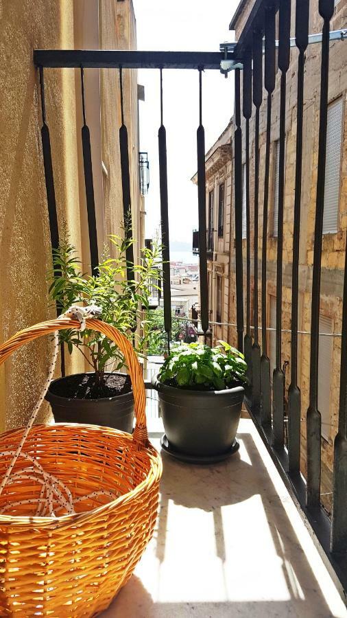 Porta Terra Apartment Cefalu Exterior photo